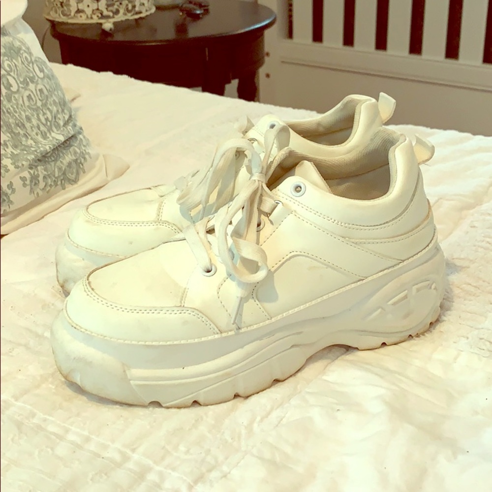 Chunky white tennis Shoes
